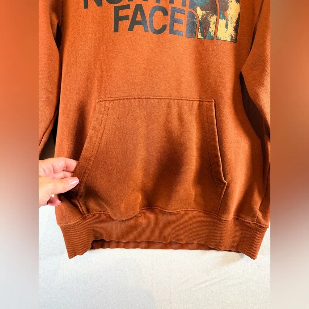 The North Face Hoodie Men’s Small Brown Pullover Graphic Logo Sweatshirt